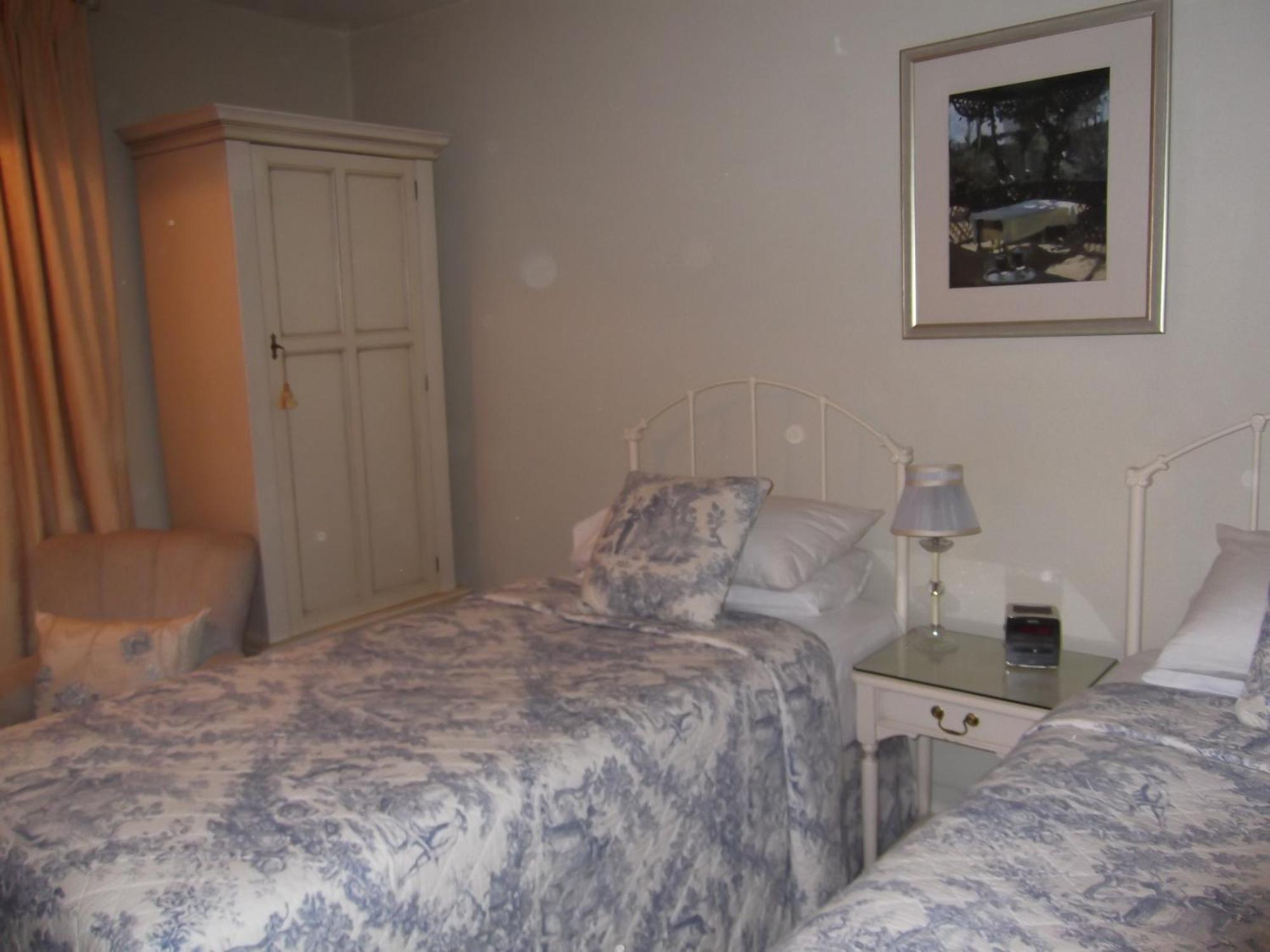 Courtland Hotel Стратфорд на Ейвън Екстериор снимка