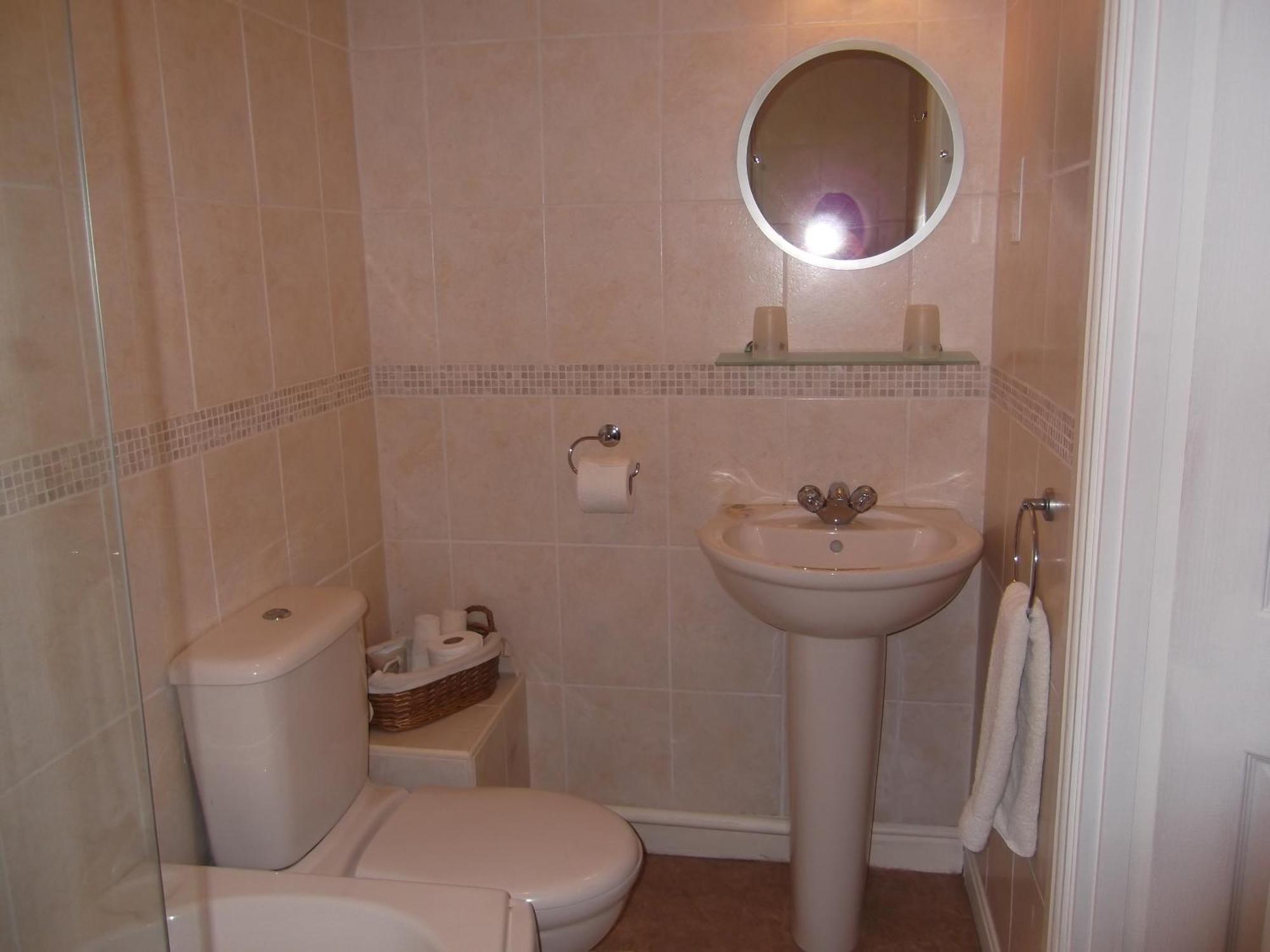 Courtland Hotel Стратфорд на Ейвън Екстериор снимка