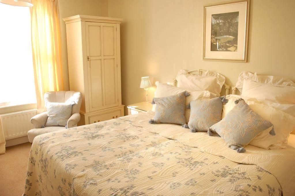 Courtland Hotel Стратфорд на Ейвън Екстериор снимка